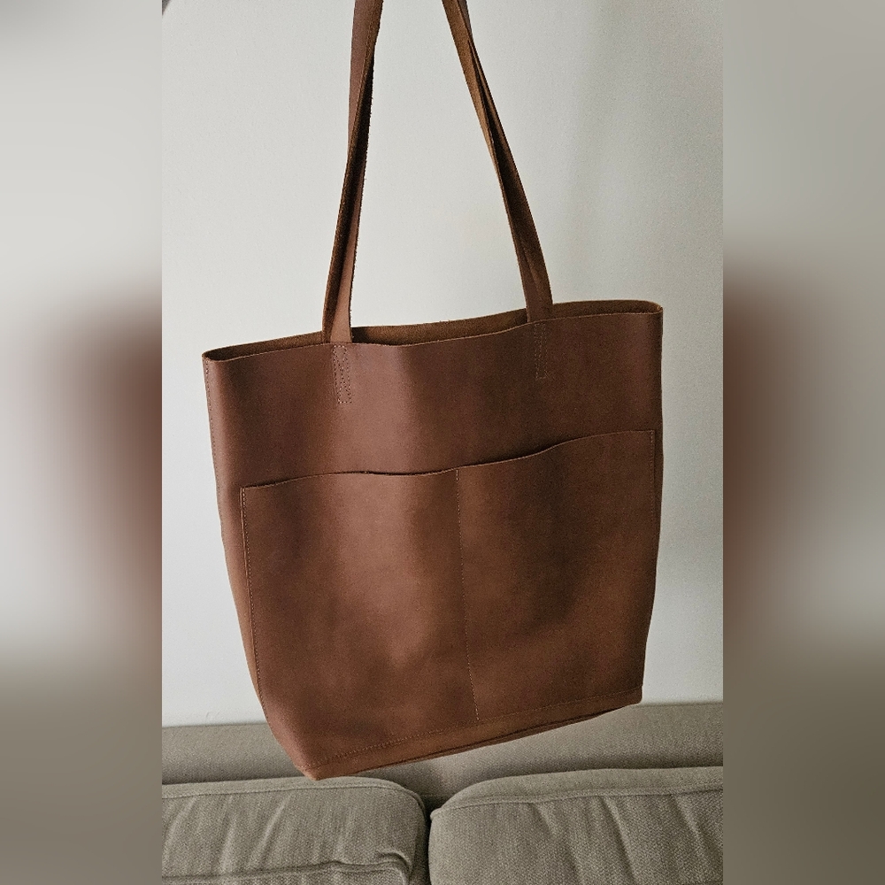 Adelisa & Co Classic Leather Tote - Brown
